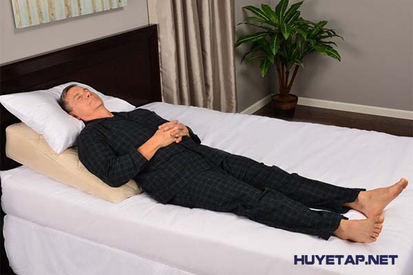 Di chuyển cẩn thận hơn tránh bị tụt huyết áp 1 Di chuyển cẩn thận hơn tránh bị tụt huyết áp 1